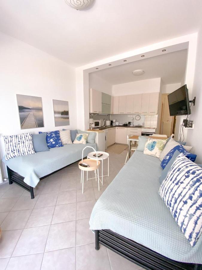 A Wonderful Apartment In Front Of The Sea! Peraia  Ngoại thất bức ảnh